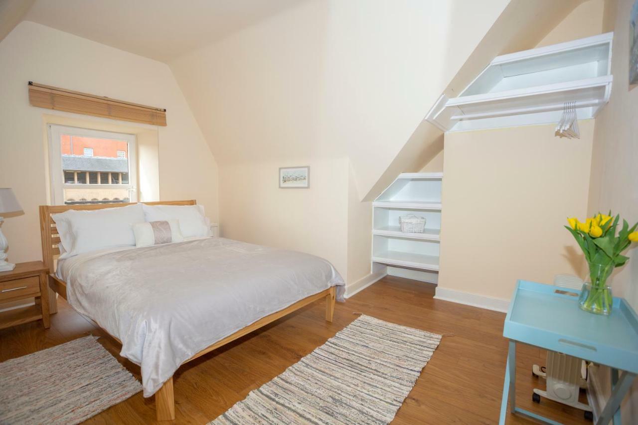 Spacious 2 Bed Apartment In The Heart Of Old Town Εδιμβούργο Εξωτερικό φωτογραφία